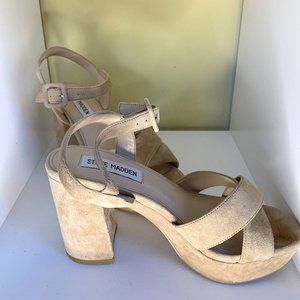 Steve Madden Tan Suede platforms